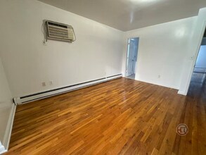 270 Hosmer Ave in Bronx, NY - Foto de edificio - Building Photo