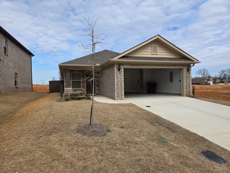 27977 Chalmers Cir in Harvest, AL - Building Photo