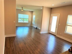 3462 W Tuscan Rd in Fayetteville, AR - Building Photo - Building Photo