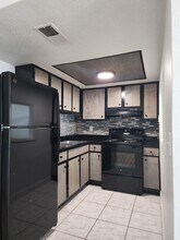 1140 S Ridgewood Ave in Daytona Beach, FL - Building Photo - Building Photo