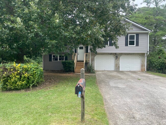 1569 Cherry Hill Rd SW in Conyers, GA - Building Photo - Building Photo