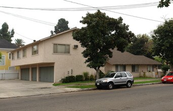 139 W Palmyra Ave in Orange, CA - Building Photo - Building Photo