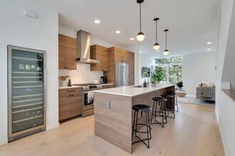 118 27th Ave E in Seattle, WA - Building Photo - Building Photo