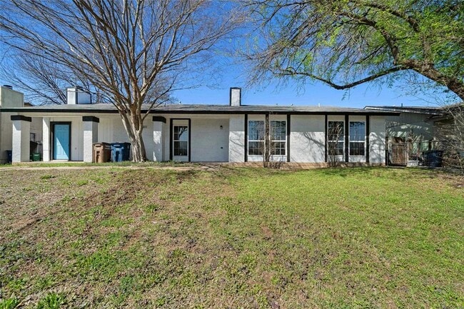 property at 4900 E Stassney Ln