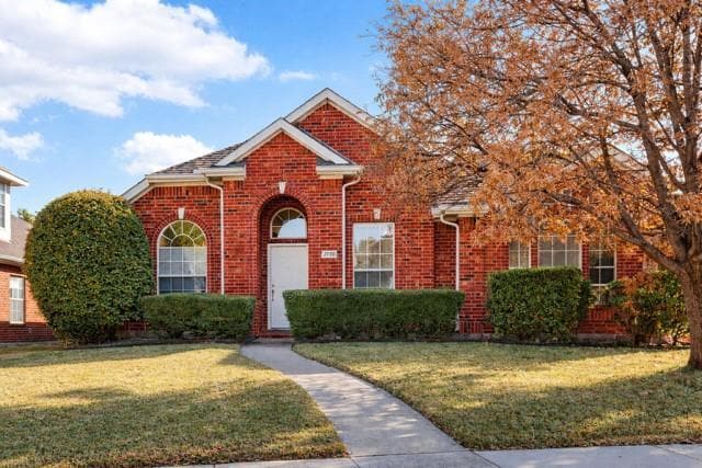 property at 2720 Zoeller Dr