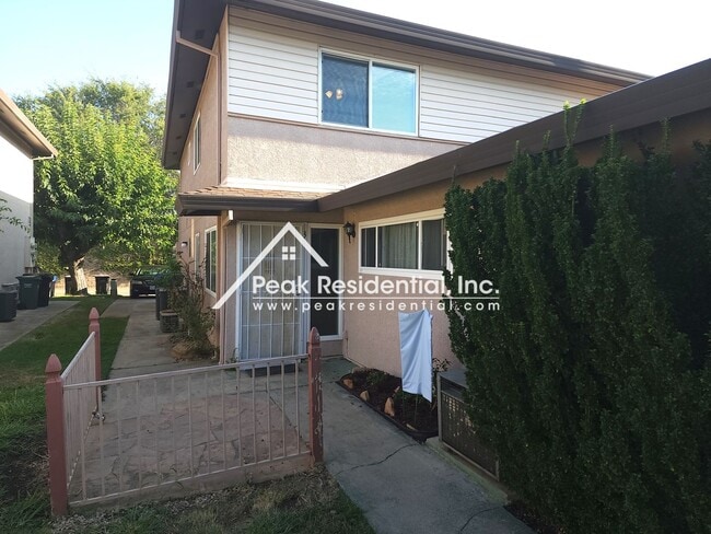 9071 Montoya St in Sacramento, CA - Building Photo - Building Photo
