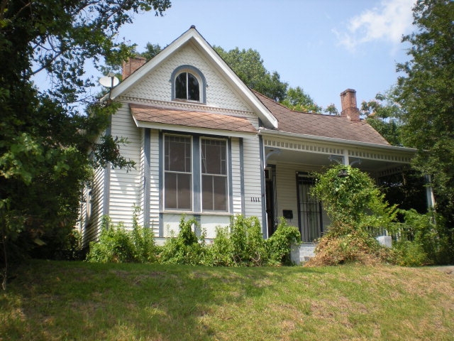 1111 Harrison St in Vicksburg, MS - Building Photo