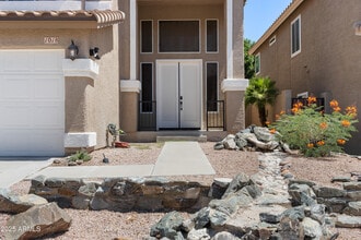 1018 E Silverwood Dr in Phoenix, AZ - Building Photo - Building Photo
