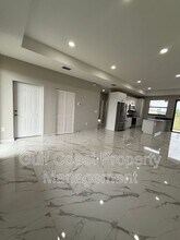 1726 NE 13th St in Cape Coral, FL - Building Photo - Building Photo