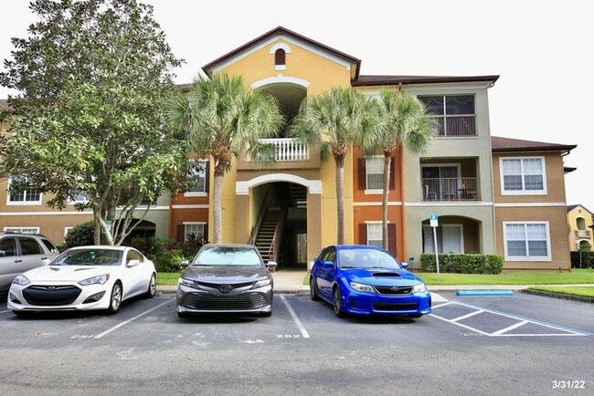 property at 814 Crest Pines Dr