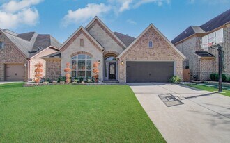 6614 Rising Hills Ln in Sugar Land, TX - Building Photo