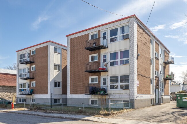 15 Booth St in Gatineau, QC - Building Photo - Primary Photo