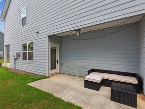 1828 Laurel Green Way in East Point, GA - Building Photo - Building Photo