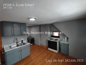 2910 S Ellen St in Milwaukee, WI - Building Photo - Building Photo