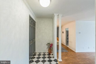12732 Veirs Mill Rd in Rockville, MD - Foto de edificio - Building Photo