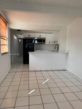 1299 W 77th St in Hialeah, FL - Building Photo - Building Photo