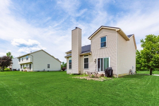 2298 Maxwell Ave in Lewis Center, OH - Foto de edificio - Building Photo