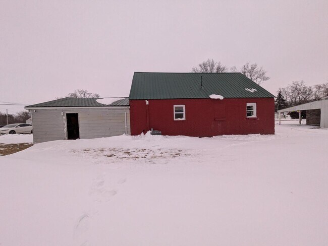 1005 S Pittenger Rd in Selma, IN - Building Photo - Building Photo