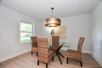 4302 McDermed Dr in Houston, TX - Building Photo - Building Photo