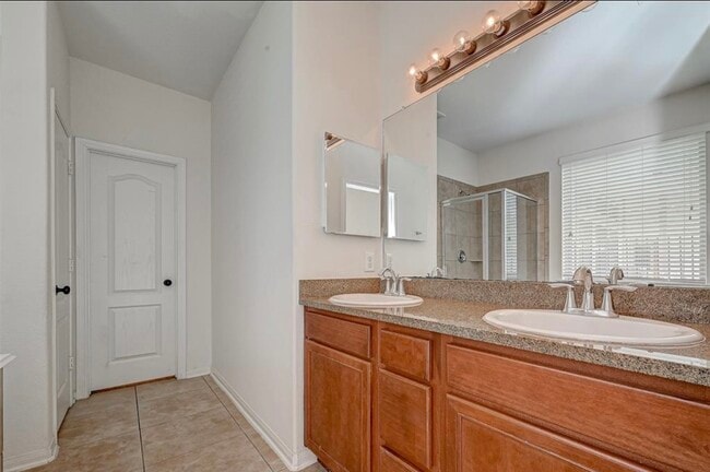 11 Sagamore Ridge Pl