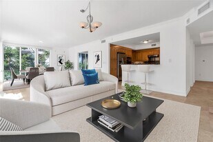 9 NE 20th Ave in Deerfield Beach, FL - Building Photo