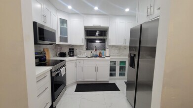 3701 Tyler St in Hollywood, FL - Building Photo - Building Photo