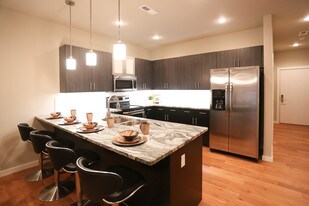 The Edge Luxury Apartments in Springfield, MO - Building Photo