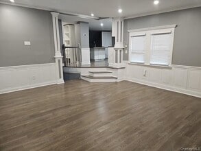 645 Hawkins Blvd in Copiague, NY - Building Photo - Building Photo