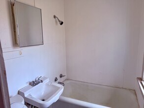 1709 47th St in Lubbock, TX - Building Photo - Building Photo