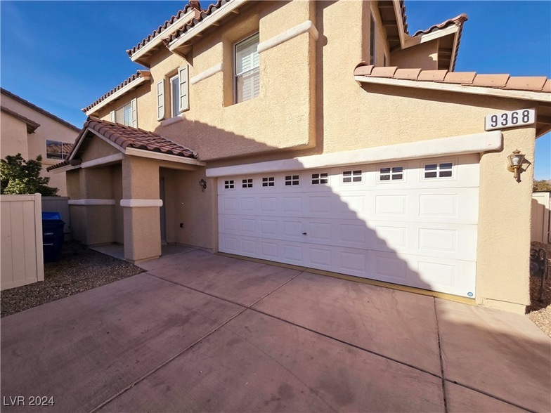 9368 Malaya Garnet Ct in Las Vegas, NV - Building Photo