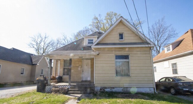 property at 1008 Rogers St