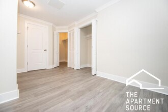 648.5 W Roscoe St in Chicago, IL - Building Photo - Building Photo
