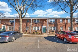 289 Main St in Spotswood, NJ - Building Photo
