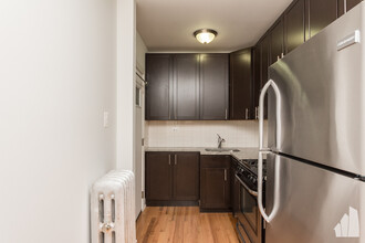 516 W Cornelia Ave in Chicago, IL - Foto de edificio - Building Photo