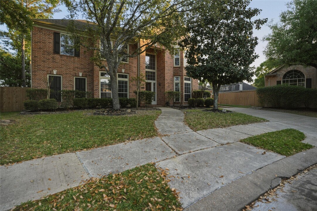 2302 Marblecrest Ln in Spring, TX - Building Photo