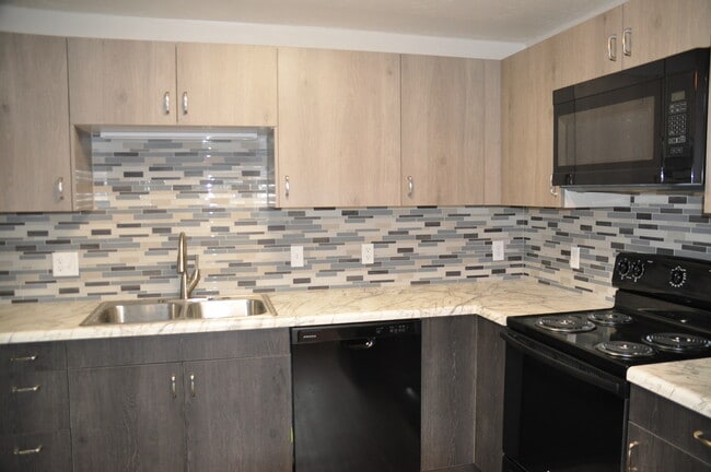 2389 Riverside Dr in Laramie, WY - Building Photo - Building Photo