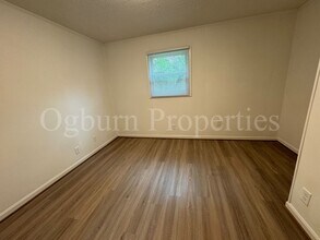 208 Mayberry Ave in Mount Airy, NC - Building Photo - Building Photo