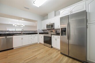 7426 SW 106th Pl in Miami, FL - Building Photo - Building Photo