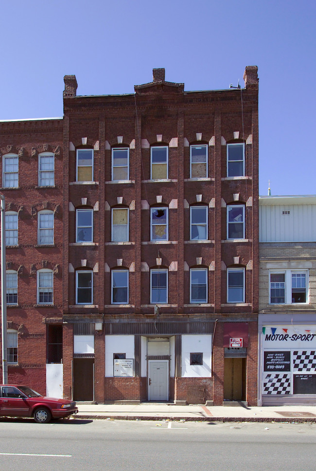 679-681 High St in Holyoke, MA - Building Photo - Building Photo