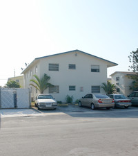 Mack Apartments in Fort Lauderdale, FL - Foto de edificio - Building Photo