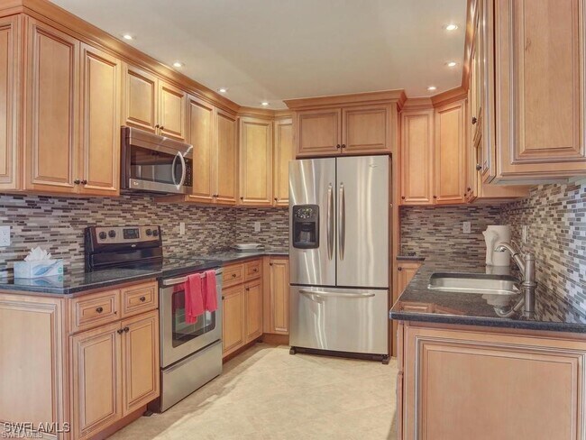 4912 Hawaii Blvd in Naples, FL - Building Photo - Building Photo