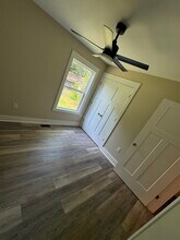 1205 W Franklin St in Anderson, SC - Foto de edificio - Building Photo