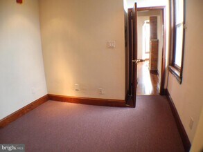 2739 W Girard Ave-Unit -UNIT 3F in Philadelphia, PA - Building Photo - Building Photo