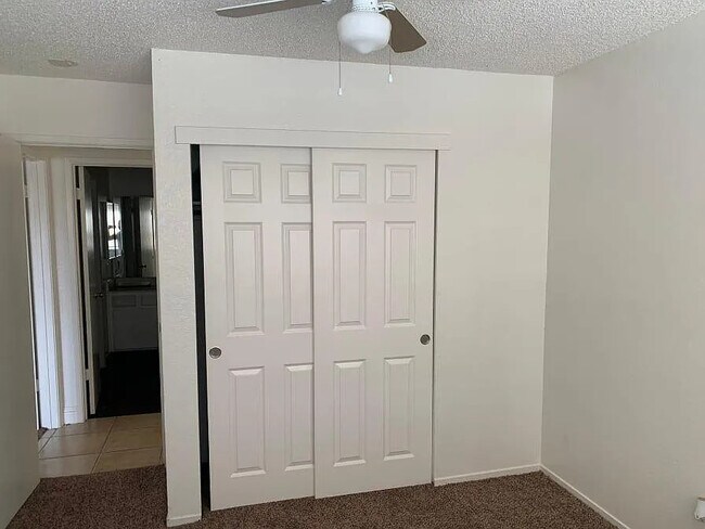 1190 S Winery Ave, Unit 289 in Fresno, CA - Building Photo - Building Photo