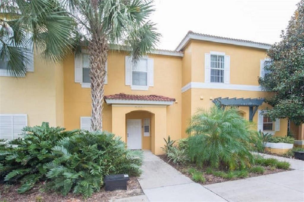 8439 Crystal Cove Loop in Kissimmee, FL - Foto de edificio