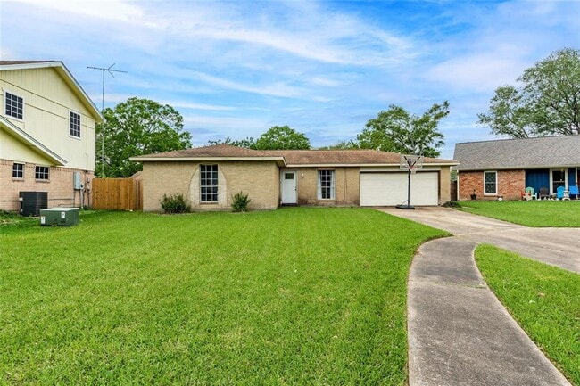 property at 3310 Ashwyne Ct