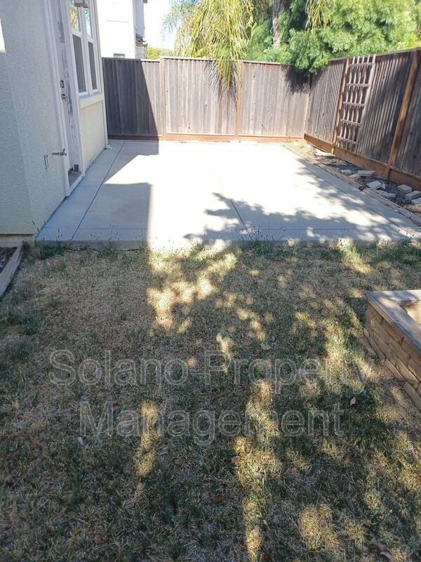213 Moscato Ct in Vacaville, CA - Building Photo - Building Photo