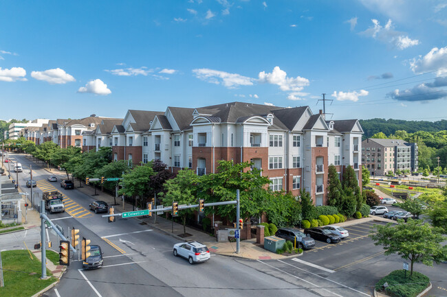 Grande at Riverview in Conshohocken, PA - Building Photo - Building Photo