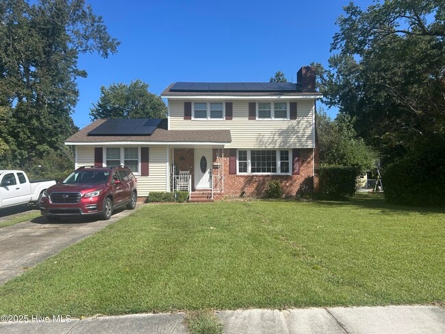 704 Christine Ave