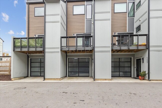 1225 Minter Pl in Charlotte, NC - Building Photo - Building Photo